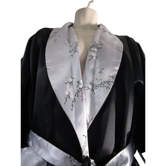 Asian Inspired Embroidered Dragon Reversible Black Gray Robe Men's L Thailand - Picture 7 of 16